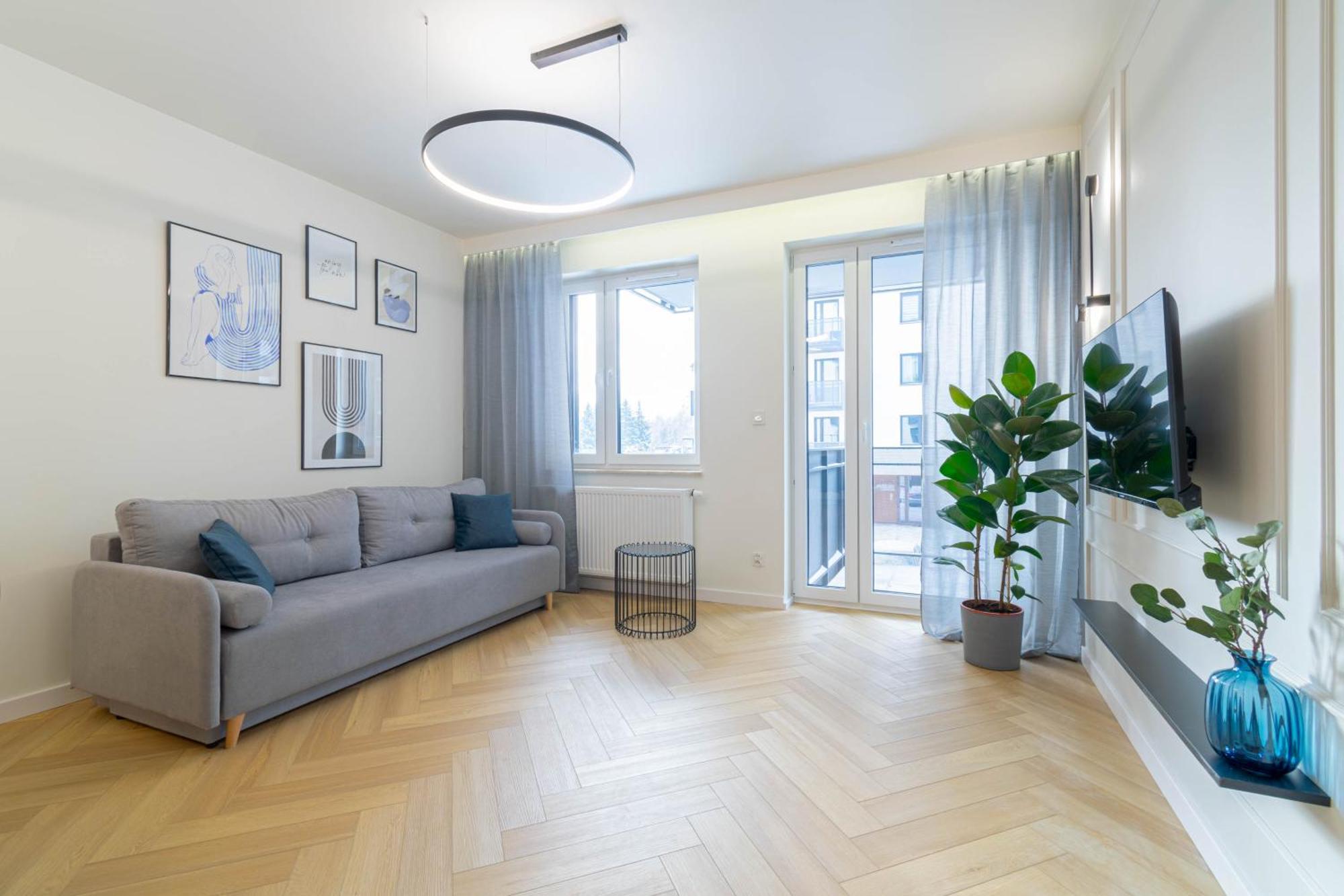 Blue Apartment Ceglana - Free Parking - Self Check-In Katowice Bagian luar foto