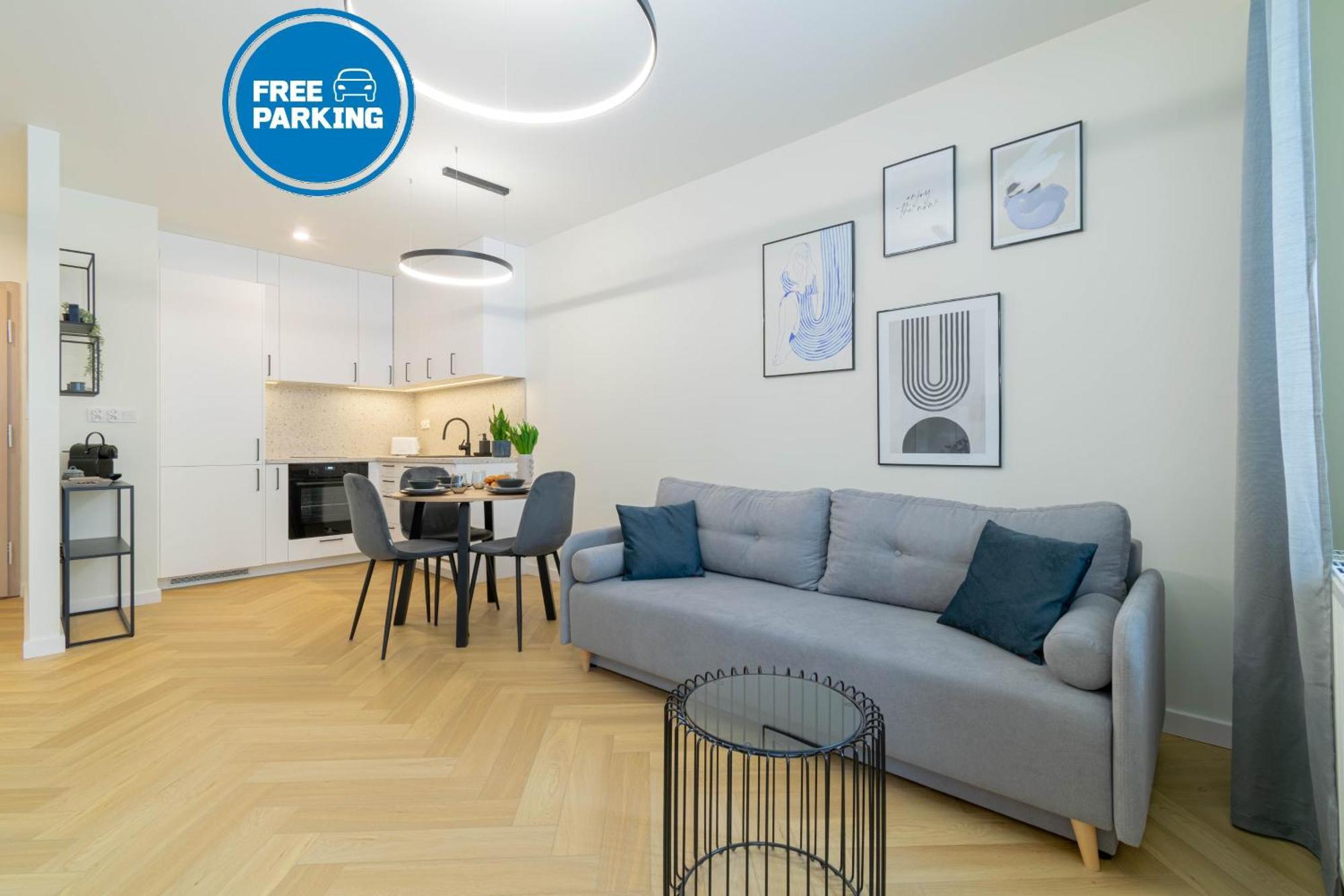Blue Apartment Ceglana - Free Parking - Self Check-In Katowice Bagian luar foto